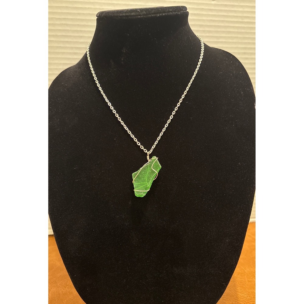 Handmade Green Sea Glass Wire Wrapped Pendant Necklace Silver Tone Chain 18 Inch